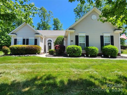 311 Pine Lake Drive sold home in Villas Of Sun Valley, Monroe, NC
