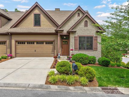 1 Meadow Vista Court