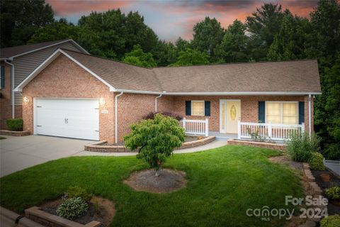 1281 Wexford Village Circle sold home in Wexford Village, Lenoir, NC