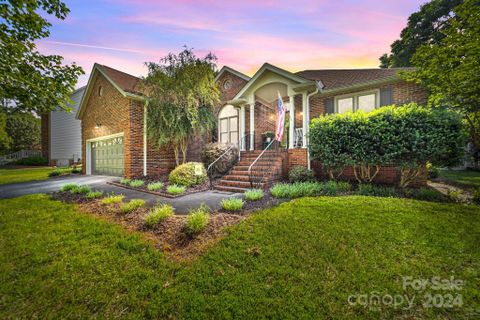 2920 Colony Woods Drive sold home in Colony Woods, Gastonia, NC