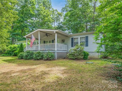 223 Kimberly Ann Drive sold home in Whispering Hills, Hendersonville, NC
