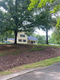 647 Oregon Trail 12 sold home in Gallagher Trails, Lincolnton, NC