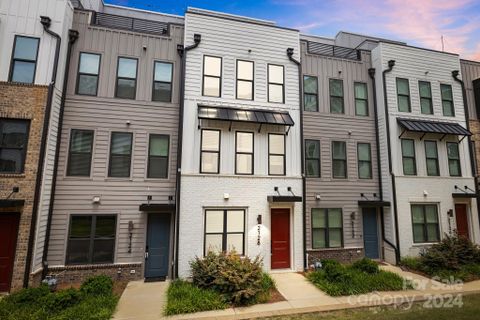 2128 Terwilliger Terrace