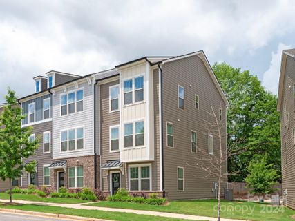 220 Judson Avenue sold home in The Towns at Greenway, Charlotte, NC