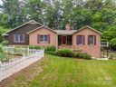 122 Finley Street sold home in Hendersonville, SC