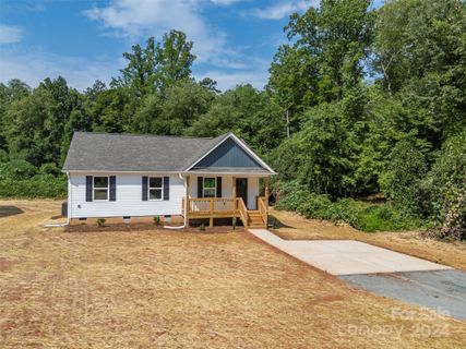 189 Forest Lake Road sold home in Forest Lake Acres, Forest City, NC