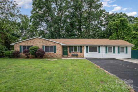 609 Spring Street sold home in Woodland Park, Mount Holly, NC