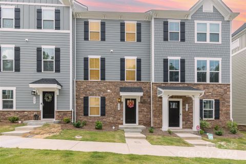 3307 Timber Mill Drive sold home in Stone Creek Townhomes, Stallings, NC