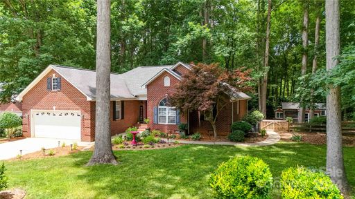 6014 Bryant Lane sold home in Charlton Oaks, Waxhaw, NC