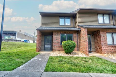 326 Patton Drive sold home in Village Square, Shelby, NC