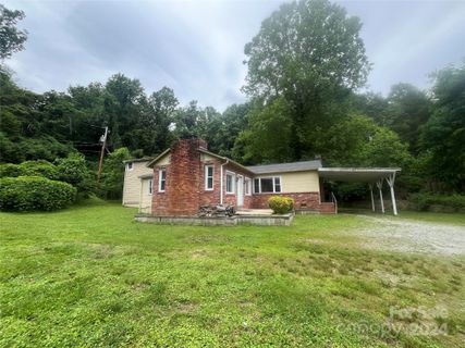 502 Lyndhurst Drive