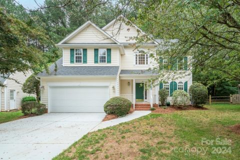 6318 Pink Dogwood Lane sold home in Forest Pond, Charlotte, NC