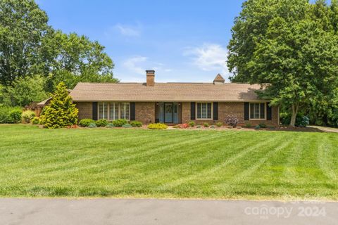 133 Raintree Road sold home in Raintree, Advance, NC