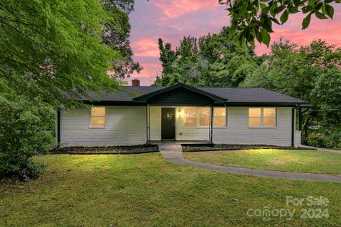 428 Pinewood Avenue sold home in Oakland, Salisbury, NC