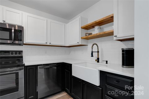 511 Carrington Place sold home in Carrington Place, Arden, NC