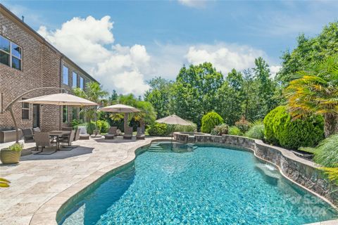 112 Overlook Ridge Lane