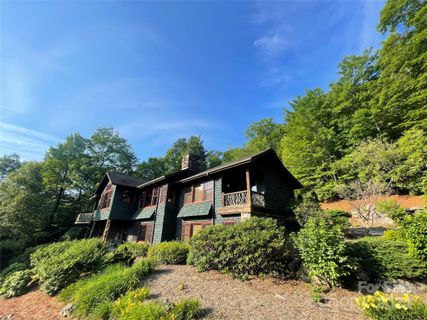 495 W Club Boulevard