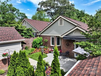 120 Glenbrook Drive 10 sold home in Glenbrook, Hendersonville, NC