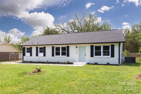 1246 Glenarden Drive