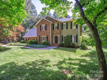 219 Squirrel Den Road sold home in Forest Hills, Rutherfordton, NC