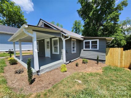 Previously sold for $355,000