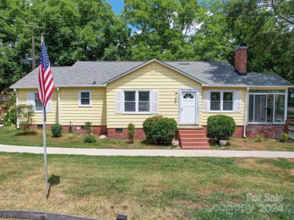 1102 White Store Road sold home in Pine Acres, Wadesboro, NC