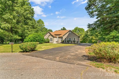 241 Grandview Drive sold home in Glen Ridge, Statesville, NC