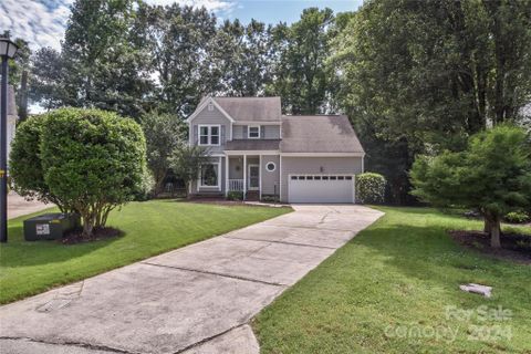 17001 Shady Glen Drive sold home in Stratford Forest, Cornelius, NC