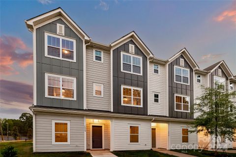 5018 Central Avenue sold home in Winterfield, Charlotte, NC