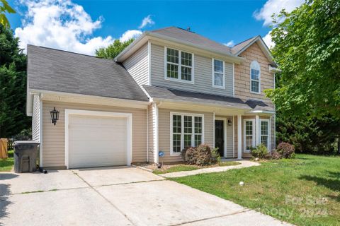 12309 Ilse Helene Lane sold home in Shelton Ridge, Huntersville, NC