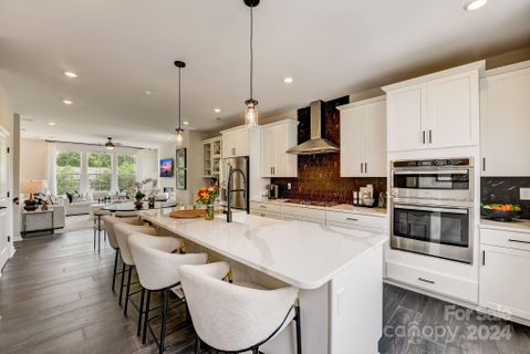 924 Mary Max Drive