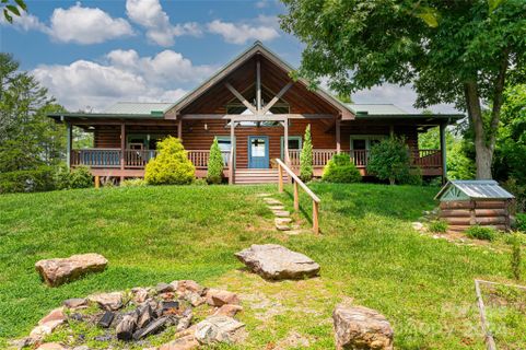 407 Highland Creek Drive sold home in River Highlands at Madison Crs, Marshall, NC