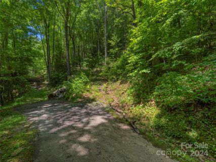 30 Hudson Valley Drive 10 sold home in Sleepy Hollow, Waynesville, NC