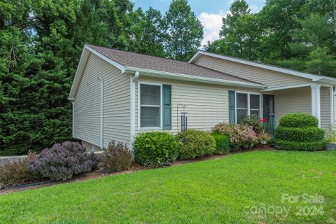 8 Krista Circle sold home in Woodland Trails, Candler, NC