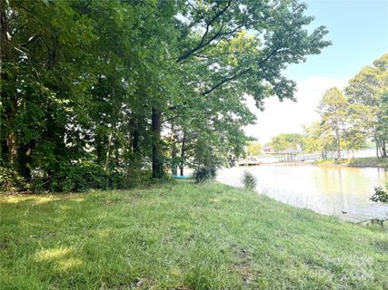 122 Stover Road sold home in Norman Shores, Mooresville, NC
