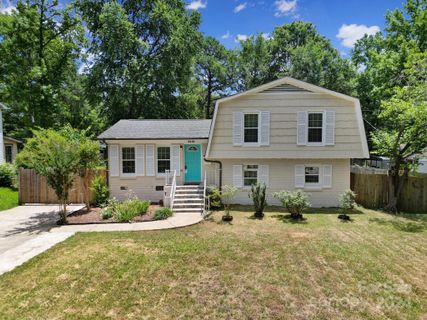 6116 Bridlewood Lane