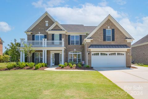 10105 Silverling Drive
