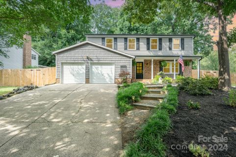 6631 Rollingridge Drive