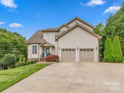 15 Southbrook Drive sold home in Southbrook, Fletcher, NC