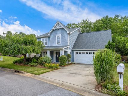 27 Sunview Circle sold home in Baldwin Cove, Arden, NC