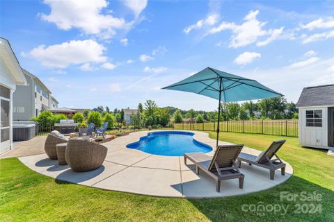 15111 Keyes Meadow Way