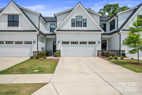 1476 Dennis Austin Lane 2007-C