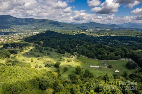 52 Honeysuckle Drive sold home in Ridgewood Estates, Waynesville, NC