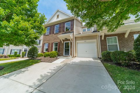440 Battery Circle sold home in Harpers Green, Clover, SC
