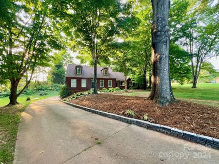 51 Colts Neck Lane sold home in River Ridge Run, Taylorsville, NC