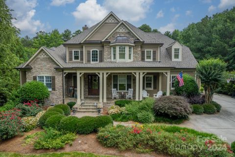 112 Maddaket Loop