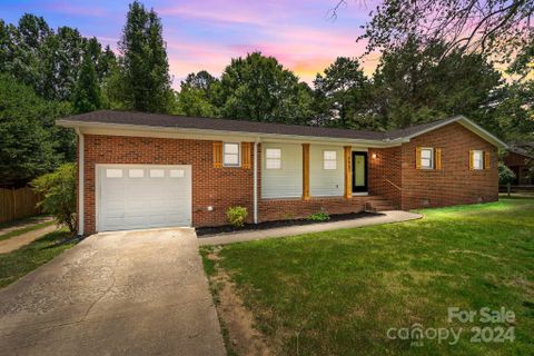 1507 Statesville Boulevard sold home in Milford Hills, Salisbury, NC