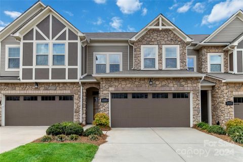 9325 Glenburn Lane