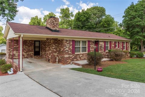 5020 Maplecrest Drive sold home in Maplecrest, Gastonia, NC