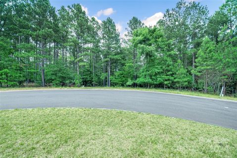 3136 Ashwood Park Drive